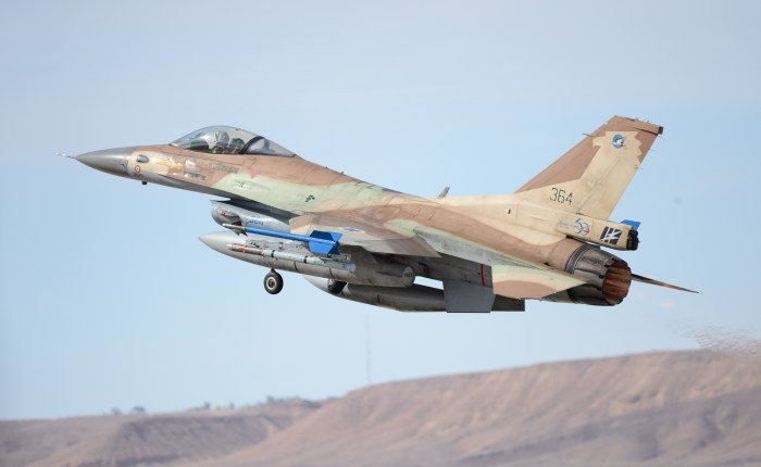 A Low-Cost Way to Defeat Adversaries? Israel and Air Power in the Second Lebanon&nbsp;War