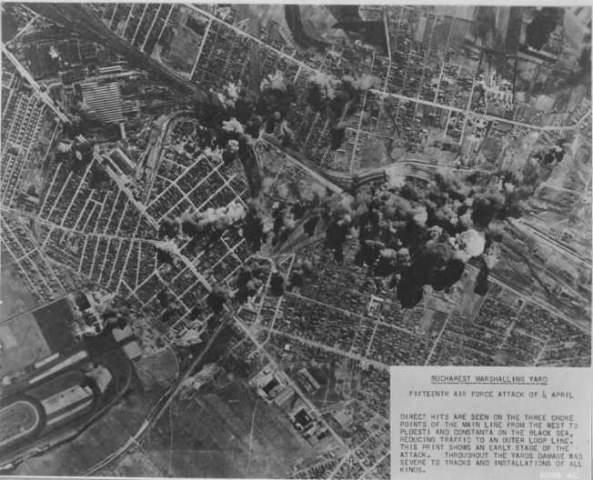 Bucharest_bombed_April_4,_1944_2